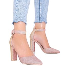 Rózsaszín fényes szivattyúk Mila posztján aranysárga Rózsaszín fényes szivattyúk Mila posztján aranysárga