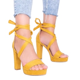 Ginny mustáros fűzős szandálja sárga Ginny mustáros fűzős szandálja sárga