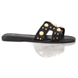 SHELOVET Divatos papucs strasszokkal fekete SHELOVET Divatos papucs strasszokkal fekete