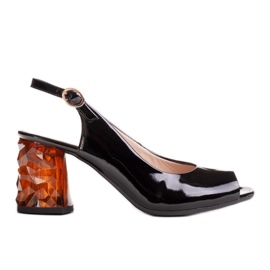 Marco Shoes Fekete lakkozott szandál 3D borostyánsárga sarokkal Marco Shoes Fekete lakkozott szandál 3D borostyánsárga sarokkal