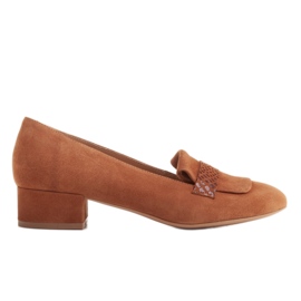 Radoskór Klasszikus barna női szivattyúk szélesebb lábhoz