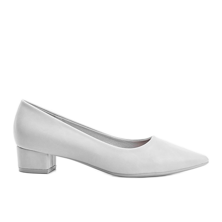 Szürke szivattyúk az alacsony Zafira oszlopon