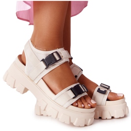 PS1 Szandálok A Masszív Platformon Bézs Fly Magas