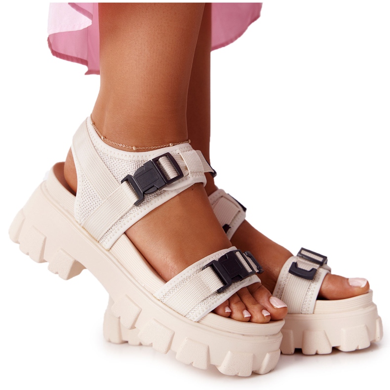 PS1 Szandálok A Masszív Platformon Bézs Fly Magas