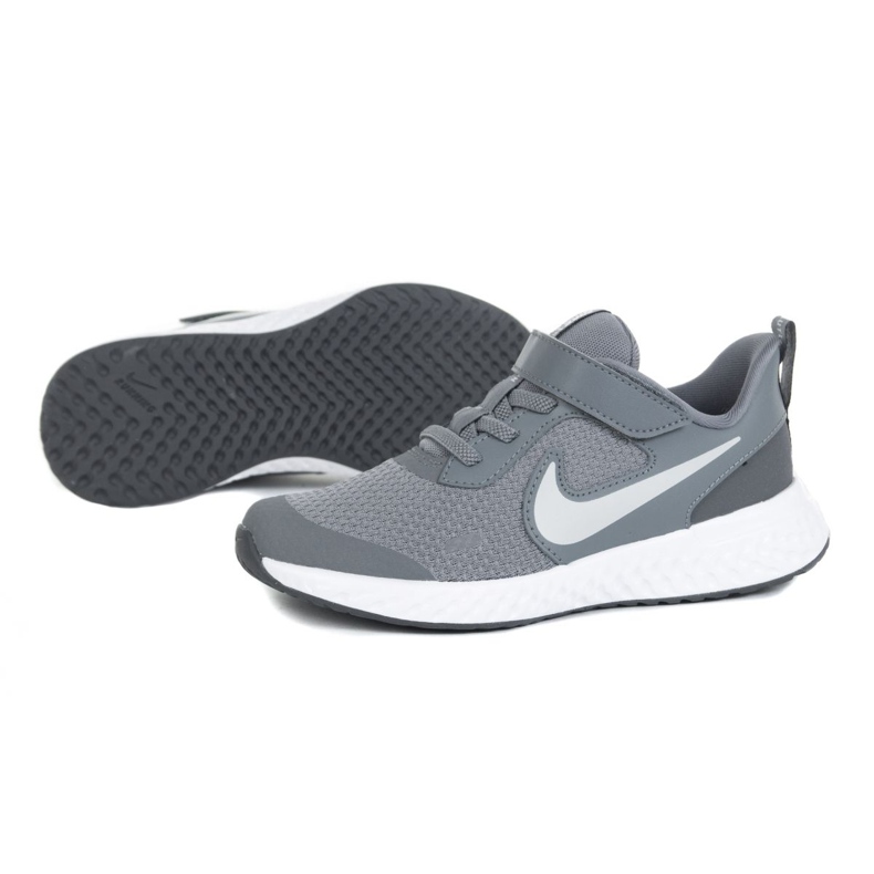 Nike Revolution 5 Psv Jr BQ5672-004 cipő fekete
