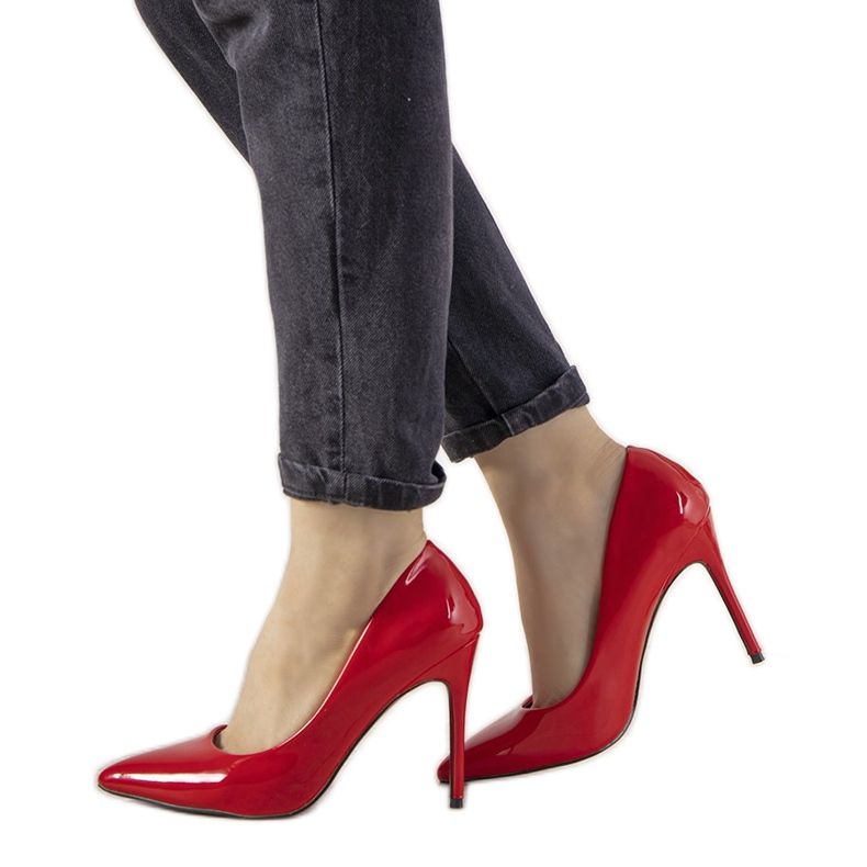 Pirosan lakkozott Ibiza sarok