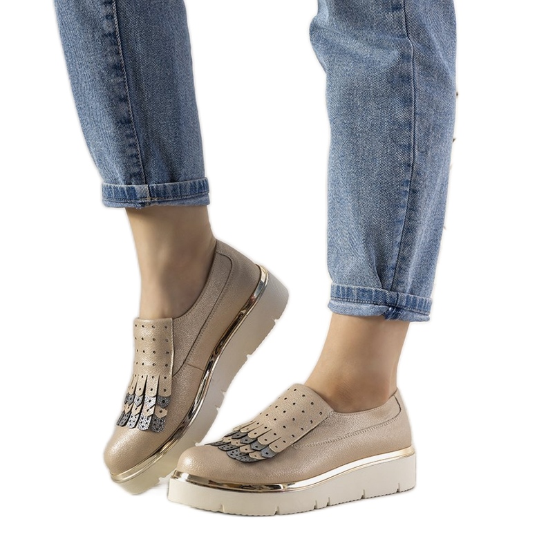 Felcsúsztatható ezüst cipő GF-FD9 csapokkal aranysárga Felcsúsztatható ezüst cipő GF-FD9 csapokkal aranysárga