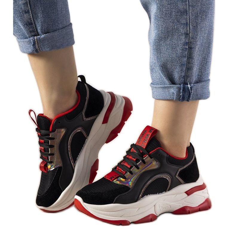 Fekete cipők holografikus Freedom betétekkel