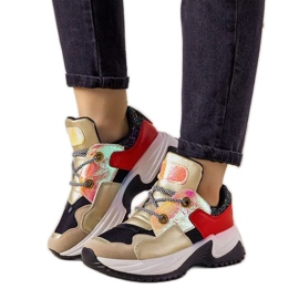 Arany cipők magas rugós talppal fekete