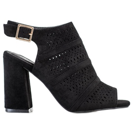 Renda Áttört szandál egy poszton fekete