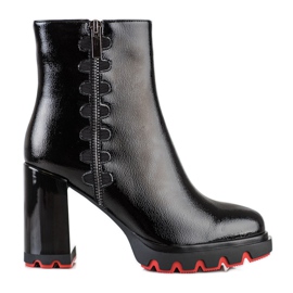 Filippo Divatos magas sarkú csizma fekete