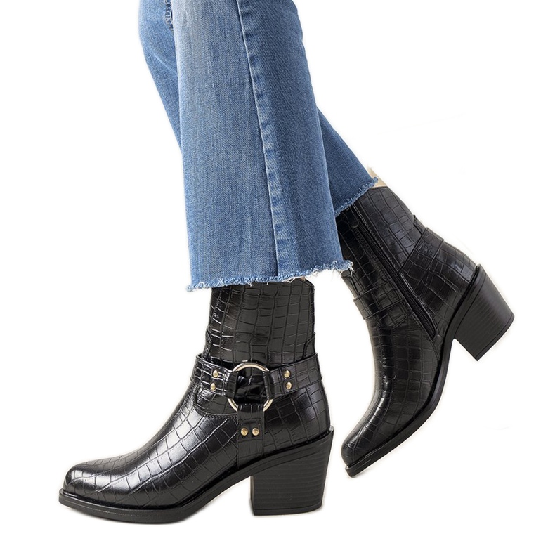 Fekete cowboycsizma Haley krokodilbőr mintával