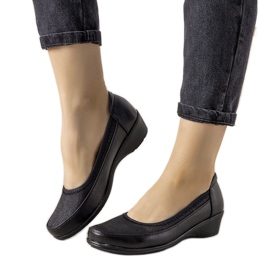 Fekete cipő vastag Vontare talpon