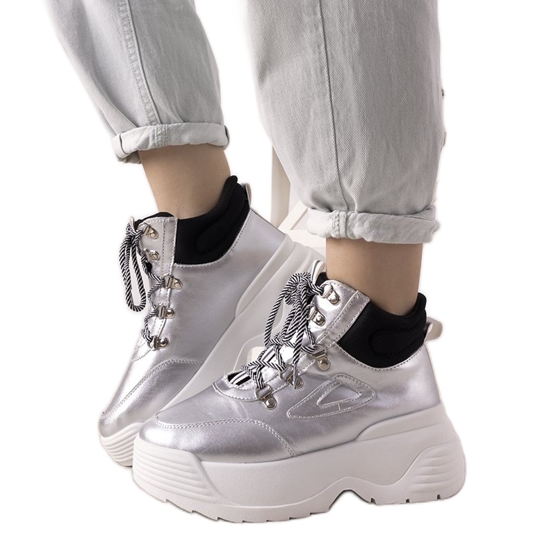 Ezüst cipők magas Eloquence talpon