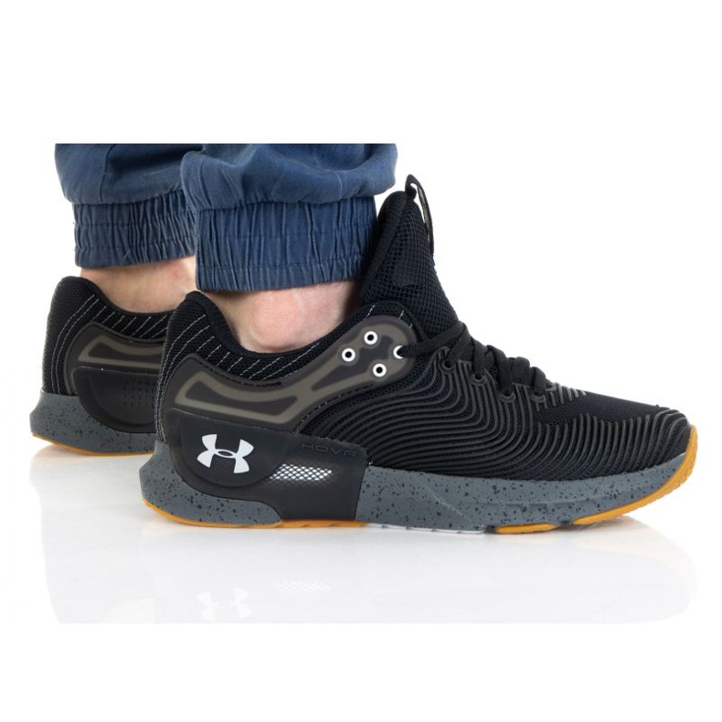 Under Armour Hovr Apex 2 M 3023 007-001 cipő fekete