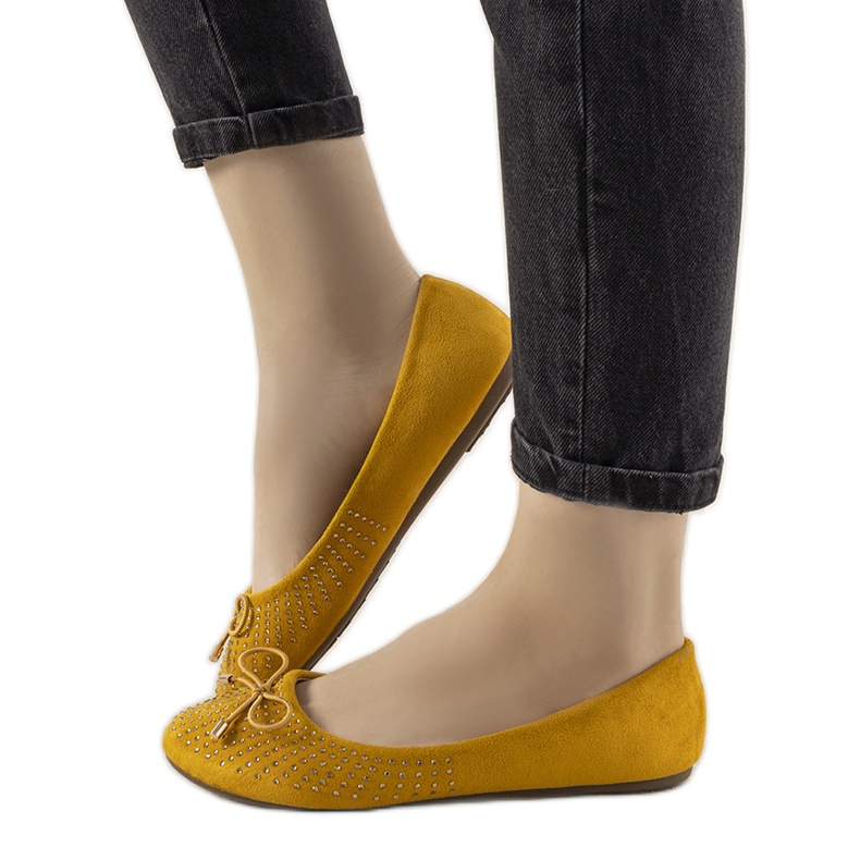 Sárga balerinák Larissa íjjal Sárga balerinák Larissa íjjal
