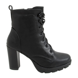 Fekete Fűzős magassarkú 77-152 Fekete Fekete Fűzős magassarkú 77-152 Fekete