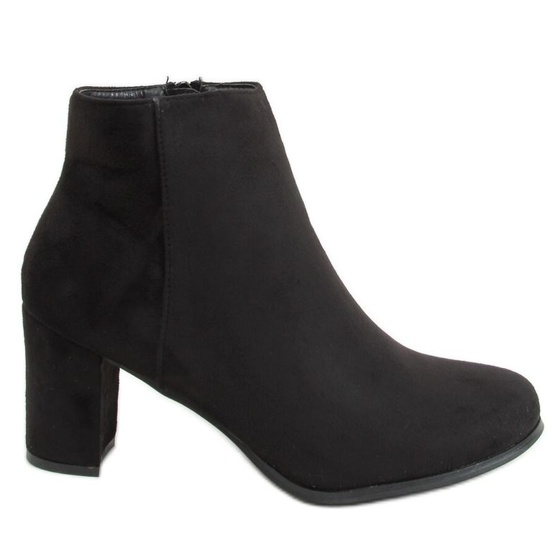 Klasszikus fekete magassarkú E2165 Fekete