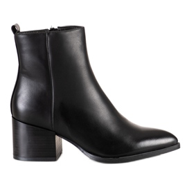 Lovery Fekete csizma Spitzben