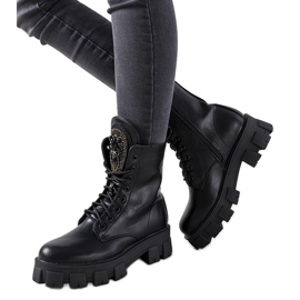 Fekete csapdázók dekoratív roma nyelvvel