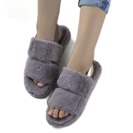 Szürke női papucs rugalmas gumiszalaggal és Rosales szőrmével Szürke női papucs rugalmas gumiszalaggal és Rosales szőrmével