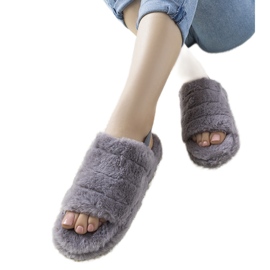 Szürke női papucs rugalmas gumiszalaggal és Fierro szőrmével Szürke női papucs rugalmas gumiszalaggal és Fierro szőrmével