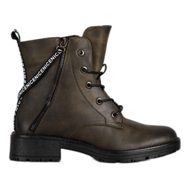 Bakancs dekoratív Vinceza övvel zöld