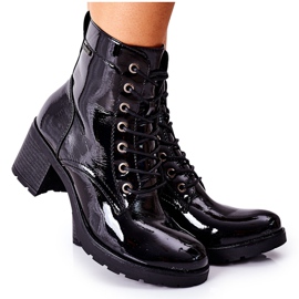 Vinceza Női csizma a sarkán Melegen lakkozott fekete Dunaff Vinceza Női csizma a sarkán Melegen lakkozott fekete Dunaff