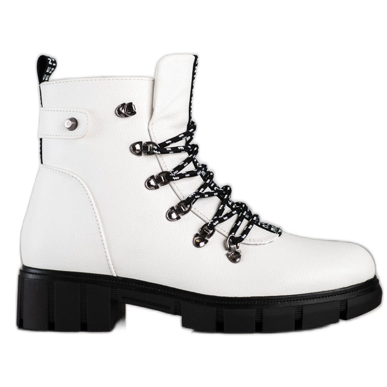 Fehér munkások a VINCEZA platformon