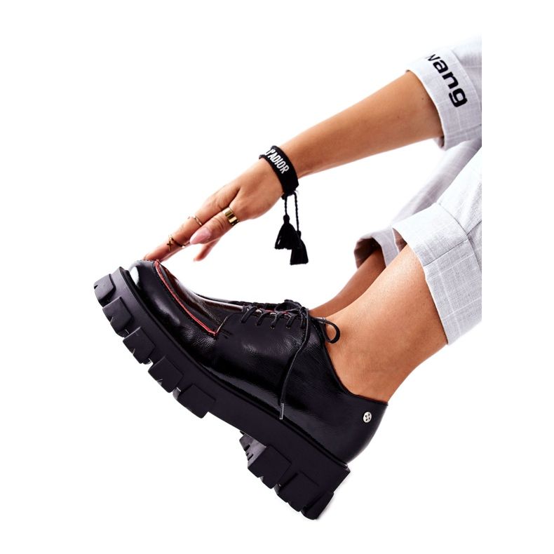 Női bőrcipő Maciejka Black 5074A-01 fekete