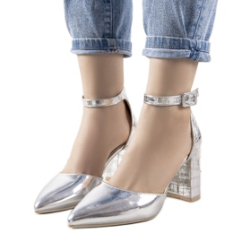 Ezüst szivattyúk az Ayers postán