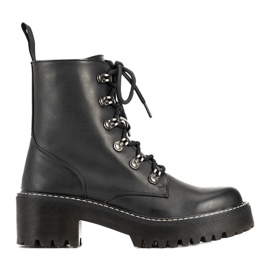 Fekete női cipő az Amedee -től