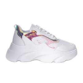 Fehér cipők Mitsuko díszítéssel