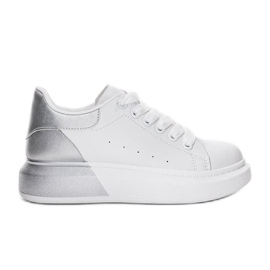 Fehér edzőcipő ezüst Run felsőrésszel