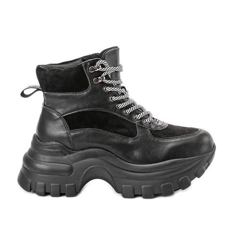 Fekete cipők a Big City Girl platformon