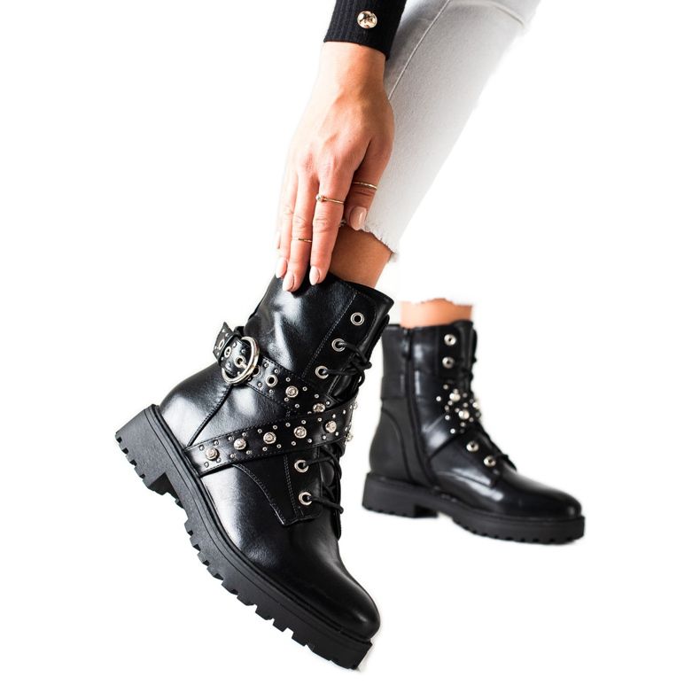 Bestelle Fekete munkások köbös cirkónium -dioxiddal