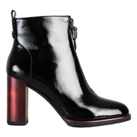S. BARSKI Stílusos lakkozott csizma S.BARSKI fekete