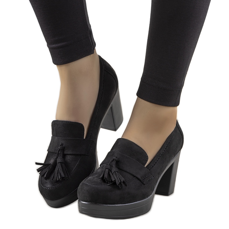 Fekete naplopók a Himmel oszlopon