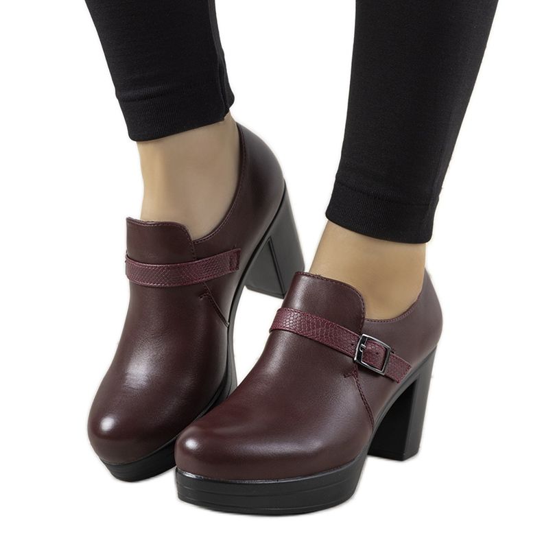 Maroon a Hersilia -bejegyzéssel foglalkozik piros