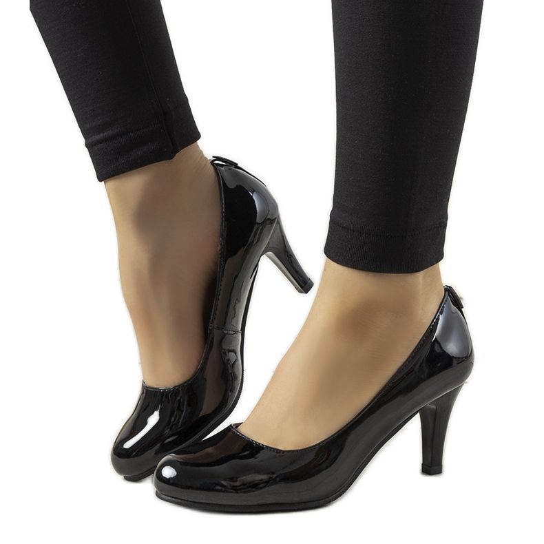 Fekete lakk szivattyúk a Zamora oszlopon