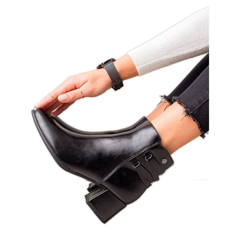 Goodin Klasszikus öko-bőr csizma fekete