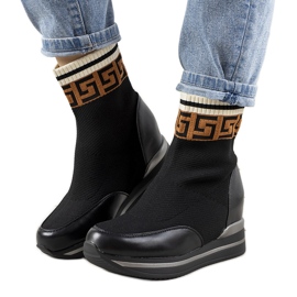 Fekete ék cipők Wanda