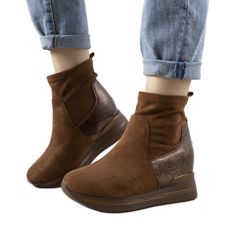 Barna cipők Garibay kígyóbőr betéttel