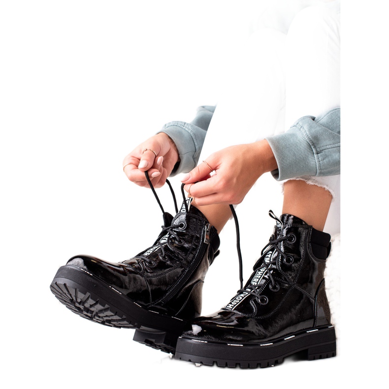 Artiker fekete bőr bokacsizma