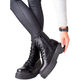 Evento Fekete trapperek a platformon