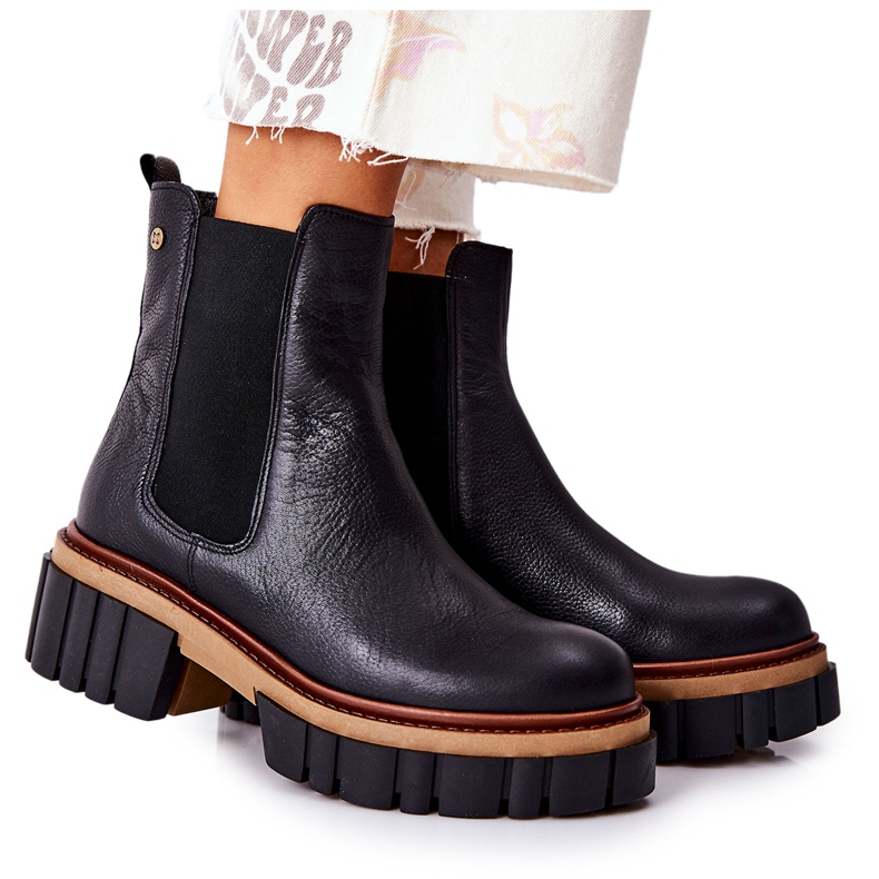 Maciejka fekete bőrű munkáscsizma 05312-01