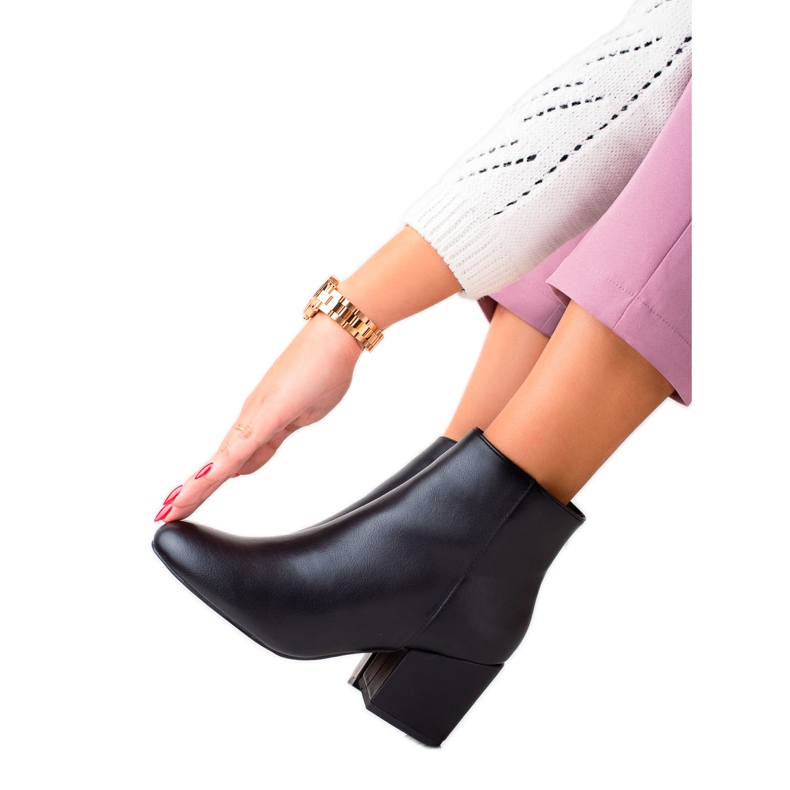 Renda Alkalmi csizma széles oszlopon fekete