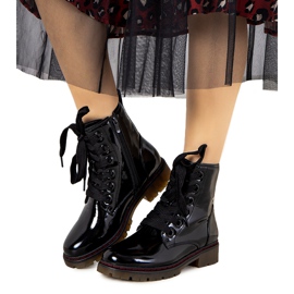 Evento Delphine fekete lakkbőr csizma Evento Delphine fekete lakkbőr csizma