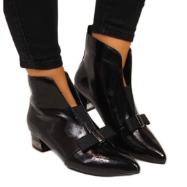 Íjjal vágott csizma T.Sokolski W SCA145 fekete Íjjal vágott csizma T.Sokolski W SCA145 fekete