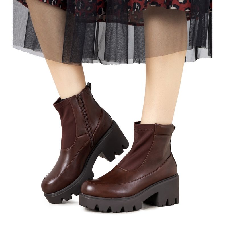 Barna csizma magas Halette talpon